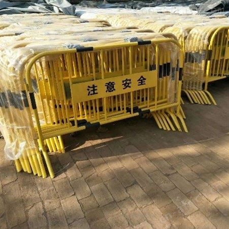 交通保障施工隔离铁马护栏 定制市政地铁移动马路围挡